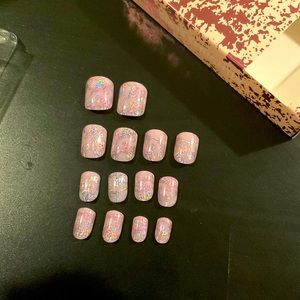 Red Aspen Sia Is Sprightly Press On Nails (14)